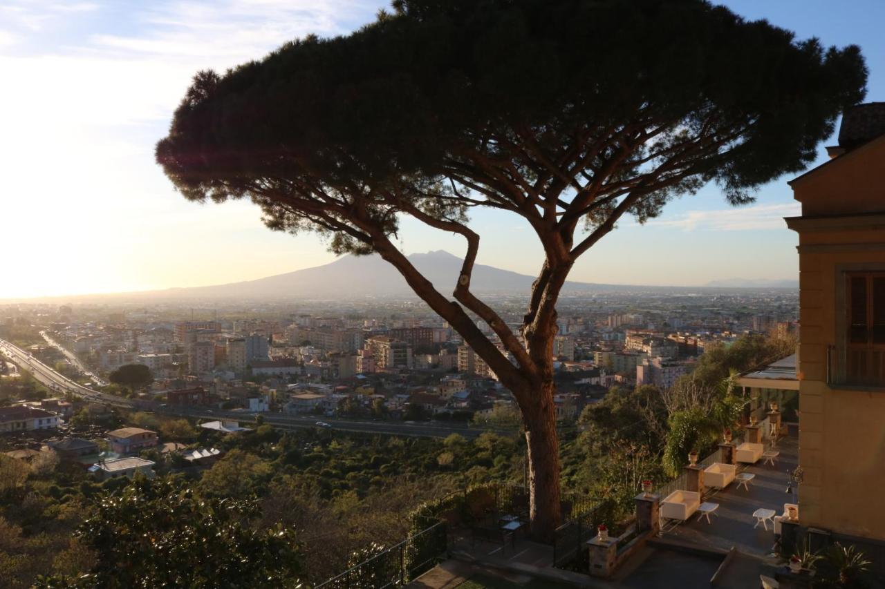 Villa Di Natale Pagani Esterno foto