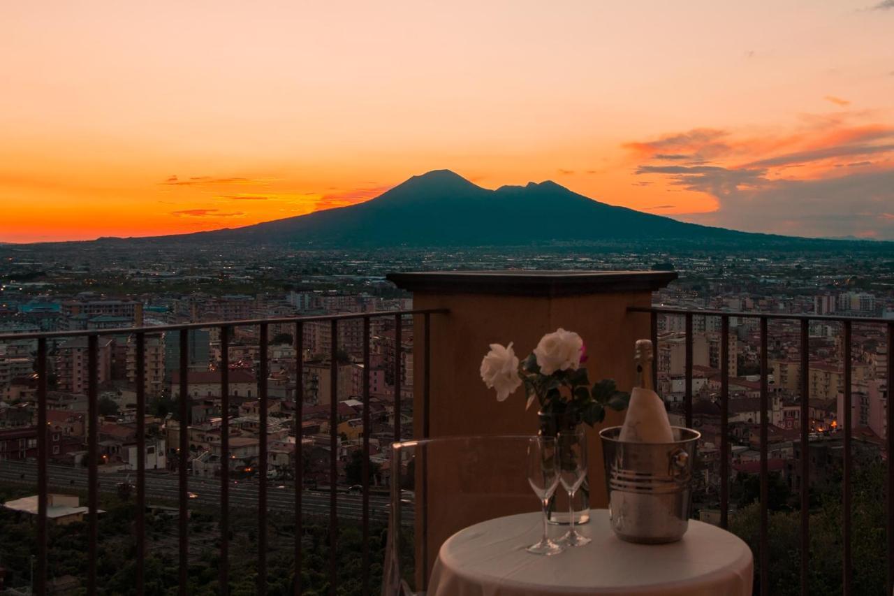 Villa Di Natale Pagani Esterno foto